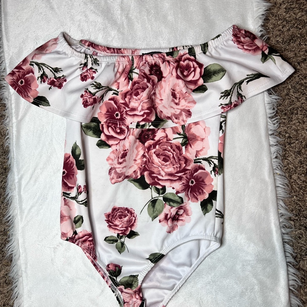 women floral bodysuit